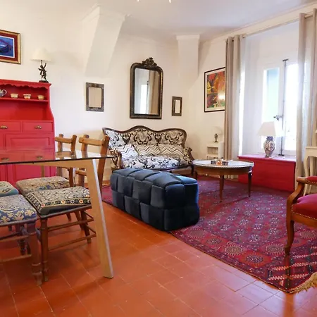 2 Dans Maison De Maitre